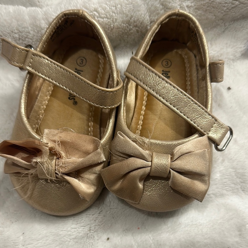 Gold Baby Shoes with Bow